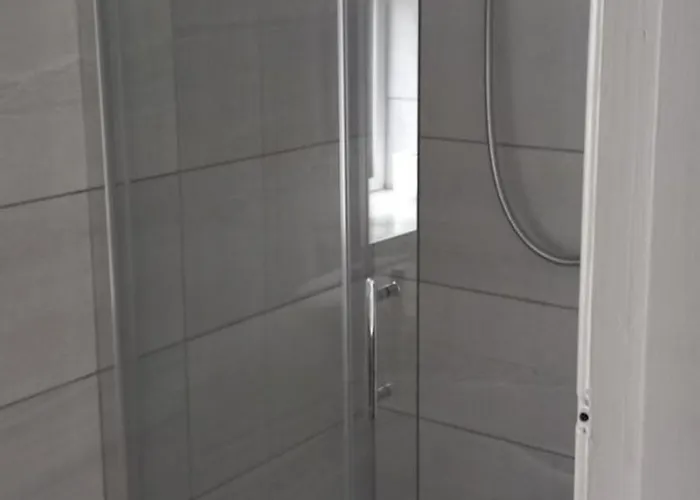 Maid Of Erin 招待所 *